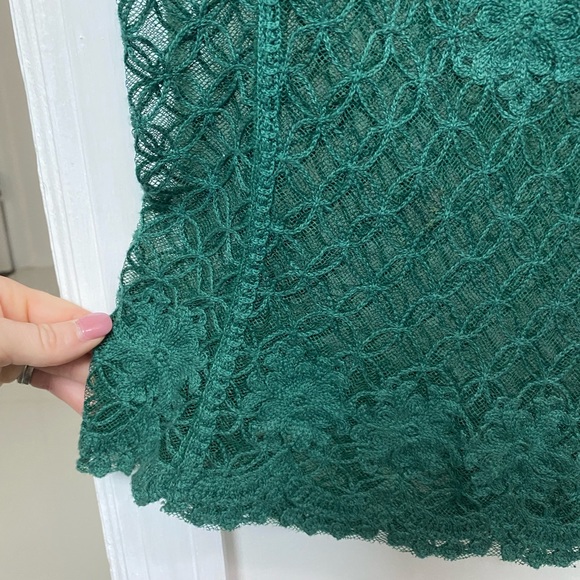 Royal digs green lace tunic - Picture 5 of 5